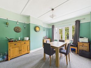 Dining Room- click for photo gallery
